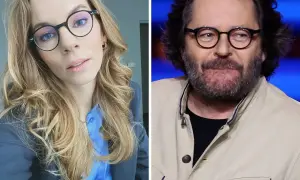 Hanna Turnau i jej mąż, Tomasz Kammel, w okularach. Ona w niebieskiej koszuli, on w beżowej kurtce.