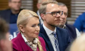 Zarząd największej stacji komercyjnej w skupieniu. Czy to powód nagłego spotkania kryzysowego?