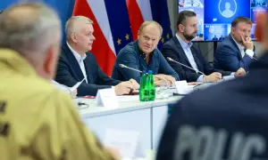 Kulisy zerwania kontraktu reklamowego wartego miliony złotych w trybie pilnym. Politycy i funkcjonariusze na spotkaniu w Ministerstwie Spraw Wewnętrznych.