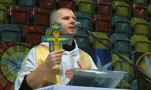 Kim jest ojciec Daniel z Czatachowej i jakie wywołuje kontrowersje?