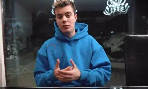Ile lat ma Nowciax? Zaskakująca historia i ciekawostki o influencerze