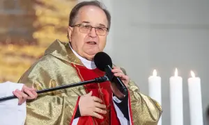Czy Rydzyk ma dzieci? Prawda o jego życiu rodzinnym i tajemnicach