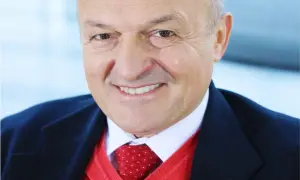 Zbigniew Nowak zielarz - ile ma lat i co warto o nim wiedzieć?