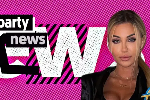 Angela z Love Island na tle różowego wzoru i napisu "party news".