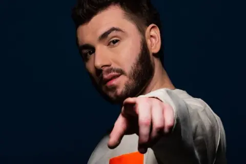 Czy Kamil Bednarek ma żonę? Poznaj szczegóły jego małżeństwa z Pamelą