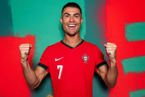 Skąd pochodzi Ronaldo? Odkryj fascynującą historię jego życia