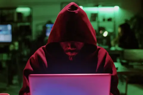 Anonimowa rozrywka w świecie kryptowalut: szansa na prywatność czy ryzyko prawne?