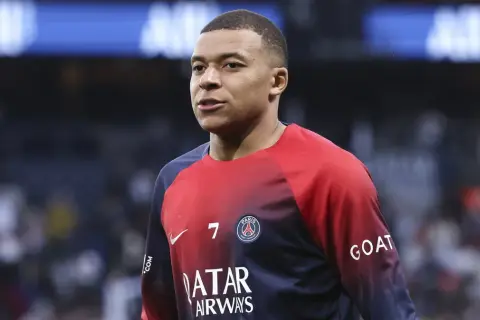Czy Kylian Mbappé ma dzieci? Zaskakujące fakty o życiu prywatnym piłkarza