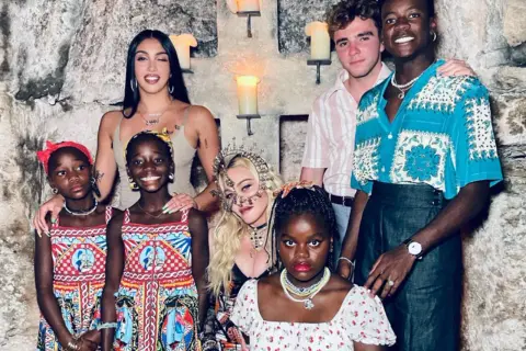 Czy Madonna ma dzieci? Wszystko o rodzinie i życiu osobistym Madonny
