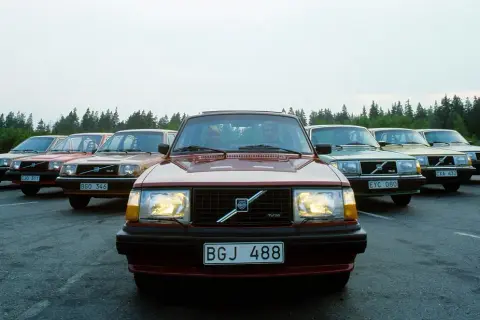 Volvo skąd pochodzi? Odkryj fascynującą historię tej marki