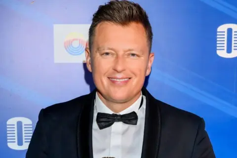 Ile lat ma Rafał Brzozowski? Zaskakująca prawda o jego wieku!