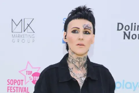 Agnieszka Chylińska zachwyca nową piosenką Kochaj ją