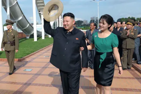 Żona Kim Dzong Una: Tajemnice i kontrowersje Ri Sol-ju w Korei Północnej
