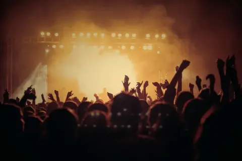 Rock Symfoniczny: Kiedy Klasyka Spotyka się z Energią Rocka