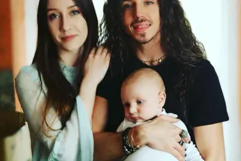 Czy Michał Szpak ma dzieci? Sprawdź prawdę o jego życiu rodzinnym!