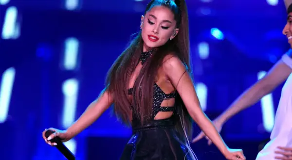 7 Rings Ariany Grande: Fenomen muzyczny i rekordowy hit