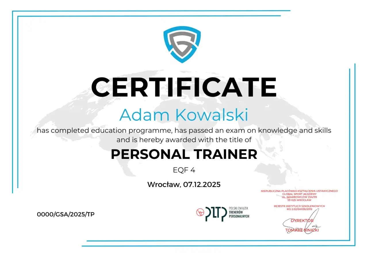 Certyfikat dla Adama Kowalskiego, potwierdzający ukończenie programu edukacyjnego i zdobycie tytułu Personal Trainer. To świetna recenzja warsztatów motywacyjnych prowadzonych przez byłego sportowca.