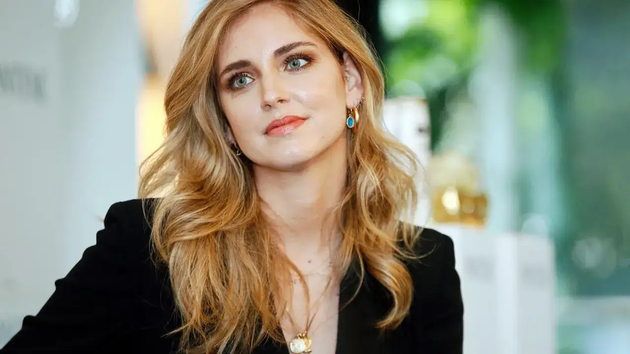 Chiara Ferragni z nowym, odważnym wizerunkiem. Czy to prawdziwe powody zmiany wizerunku grzecznej gwiazdy na kontrowersyjną?