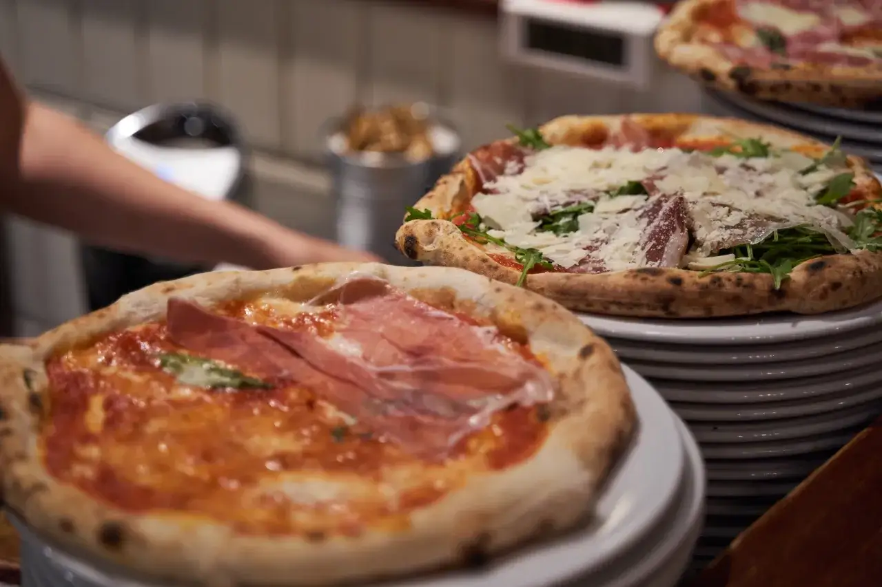 Zdjęcie Kiedy jest międzynarodowy dzień pizzy? Odkryj daty i ciekawostki