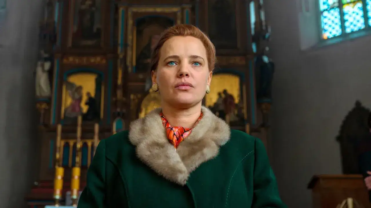 Polska aktorka w kościele, która polska aktorka dostała rolę w wielkiej produkcji Netflixa.