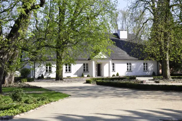Kiedy i gdzie urodził się Fryderyk Chopin? Kontrowersje i ciekawostki.