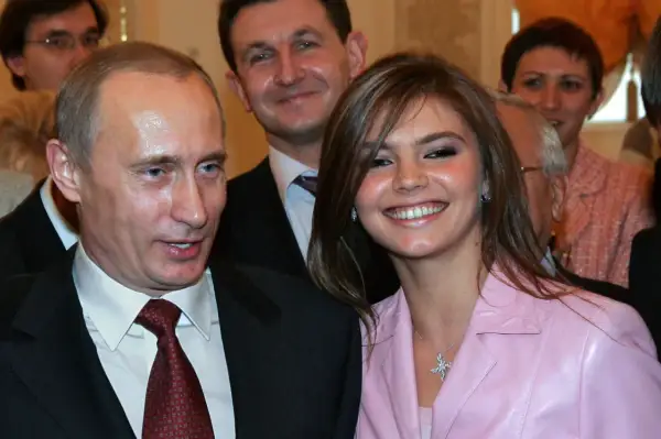 Obecna żona Putina w 2025: szokujące fakty o Alinie Kabajewie