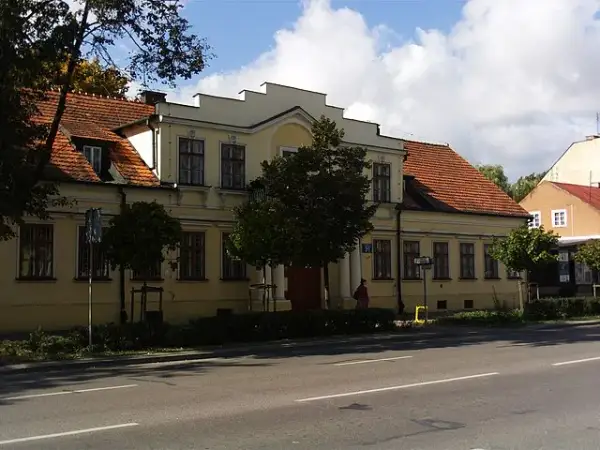 Gdzie urodziła się Maria Konopnicka? Fascynujące fakty o jej życiu